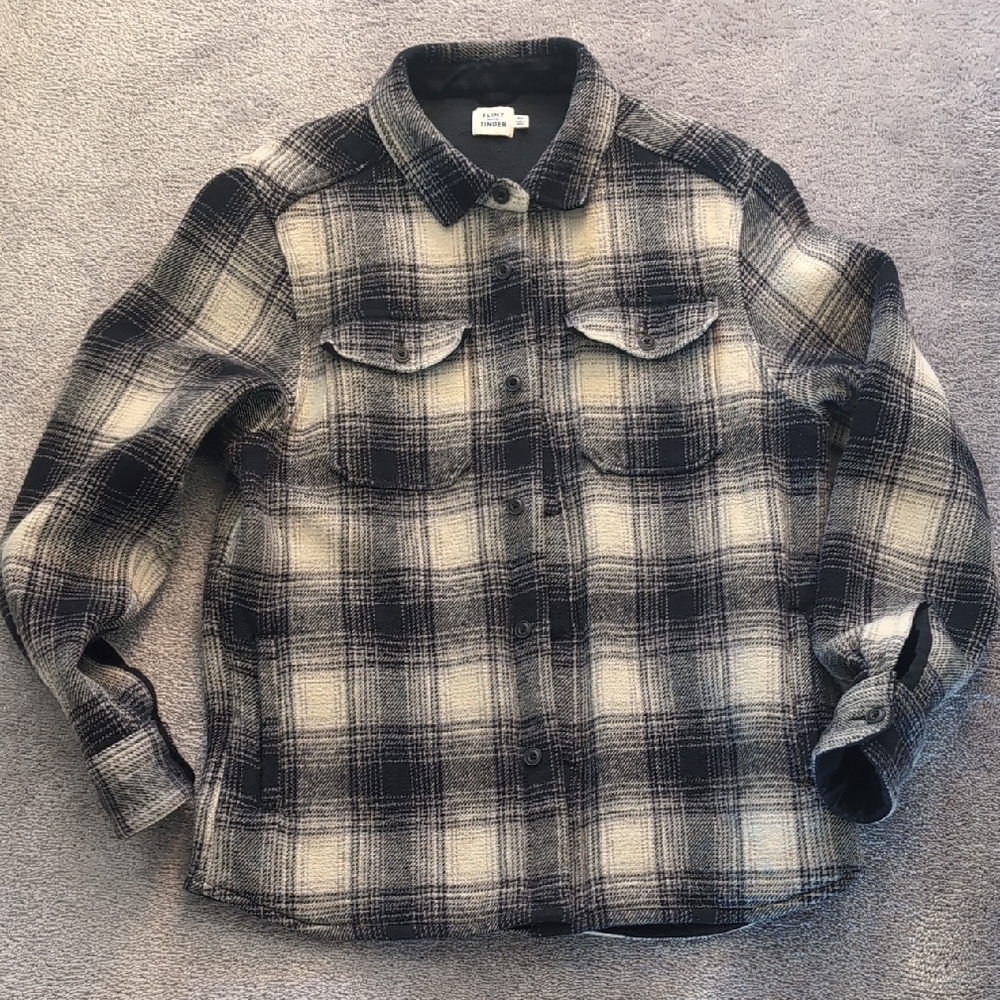 Flint and tinder Men's 100% Cotton Black and Gray Flannel Shirt Jacket Size M